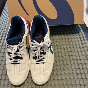 NEW ASICS Gel-Resolution-8 Men's tennis/Pickleball shoes size US 8 (EU 41.5)